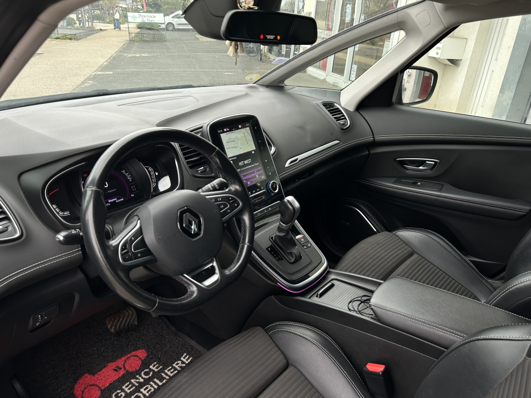 Renault Scenic — 10