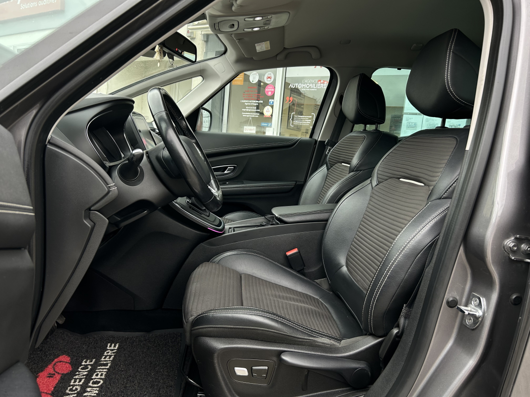 Renault Scenic — 9