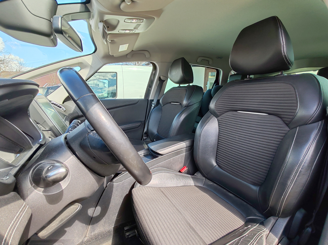 Renault Grand Scenic — 13