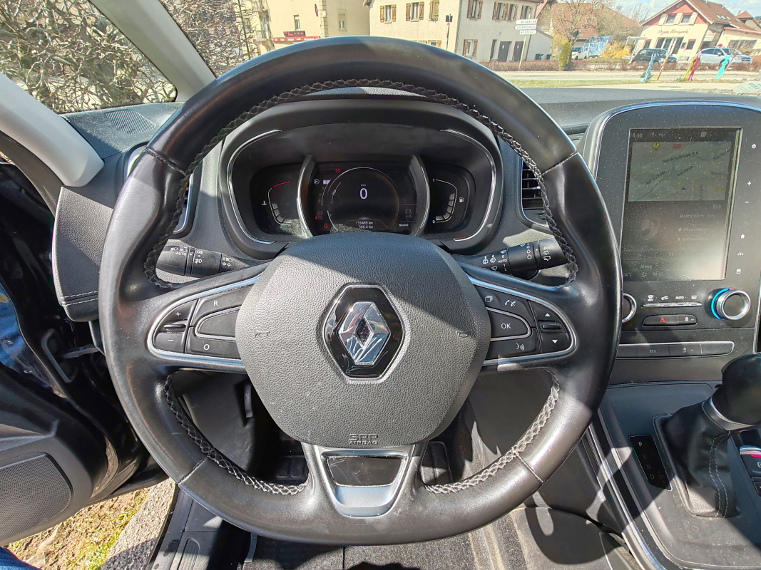 Renault Grand Scenic — 25