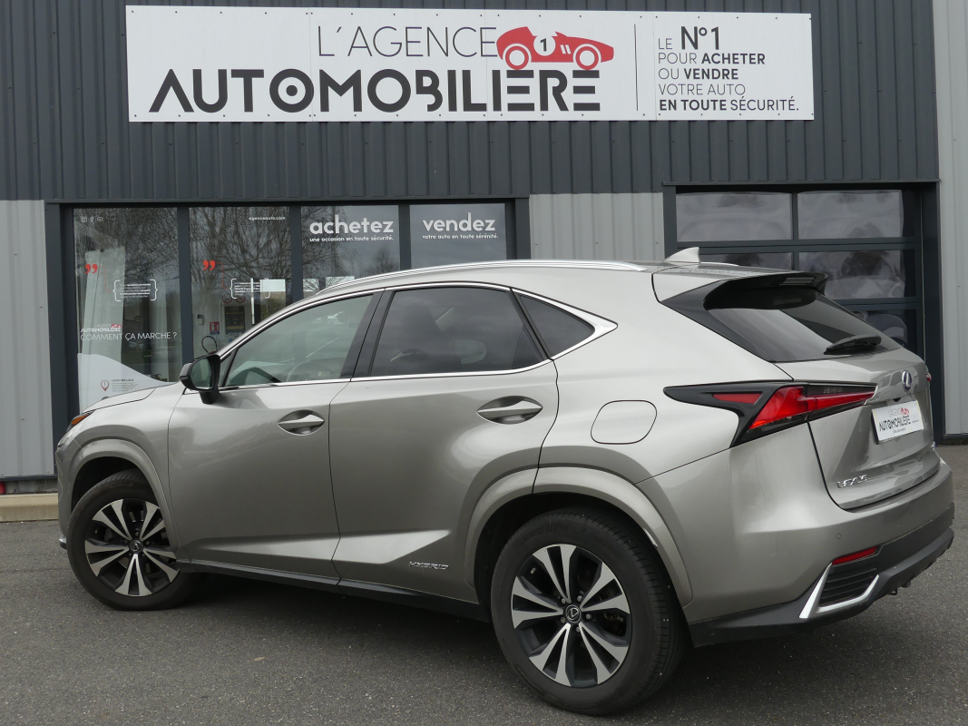 Lexus NX — 3