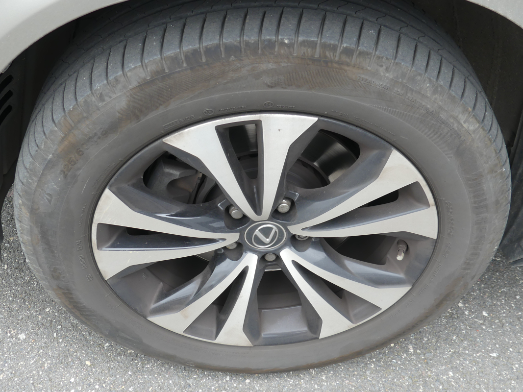 Lexus NX — 28