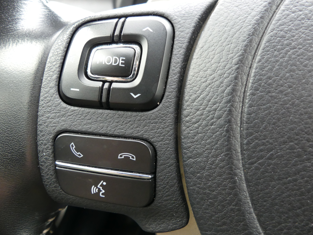 Lexus NX — 37