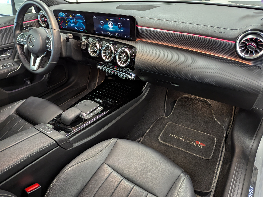 Mercedes Classe CLA — 13
