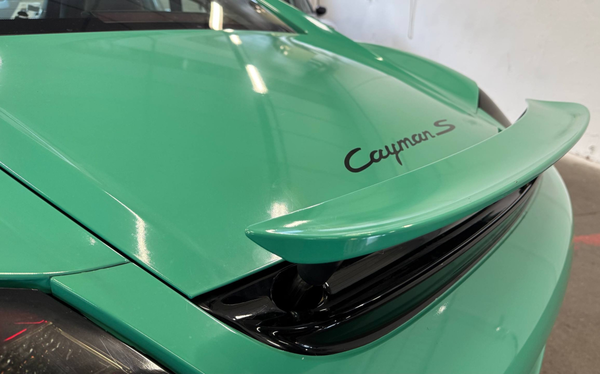 Porsche Cayman — 24