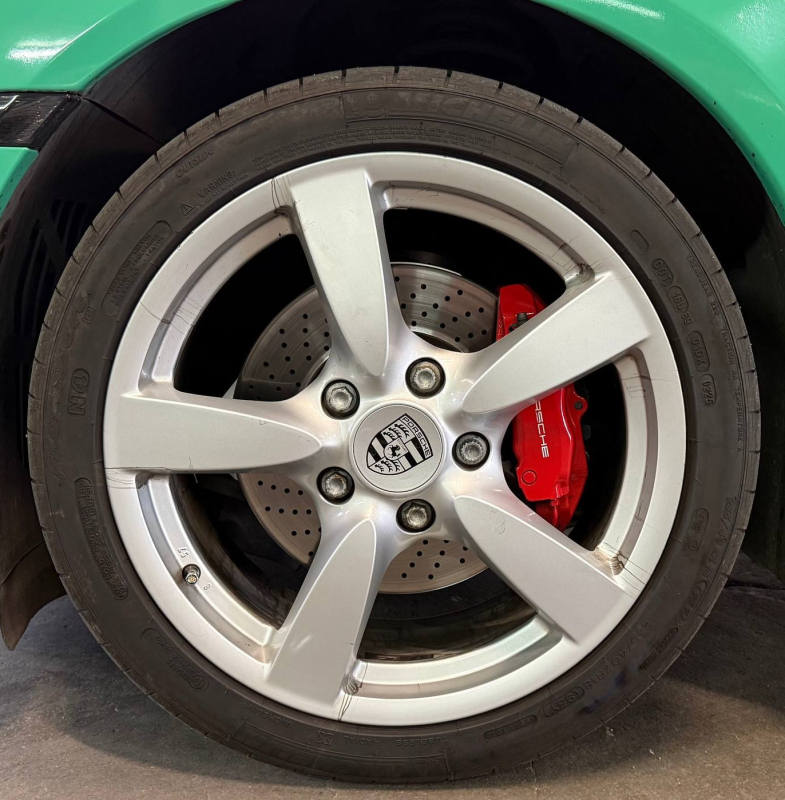 Porsche Cayman — 32