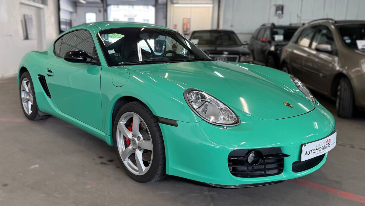 Porsche Cayman — 2