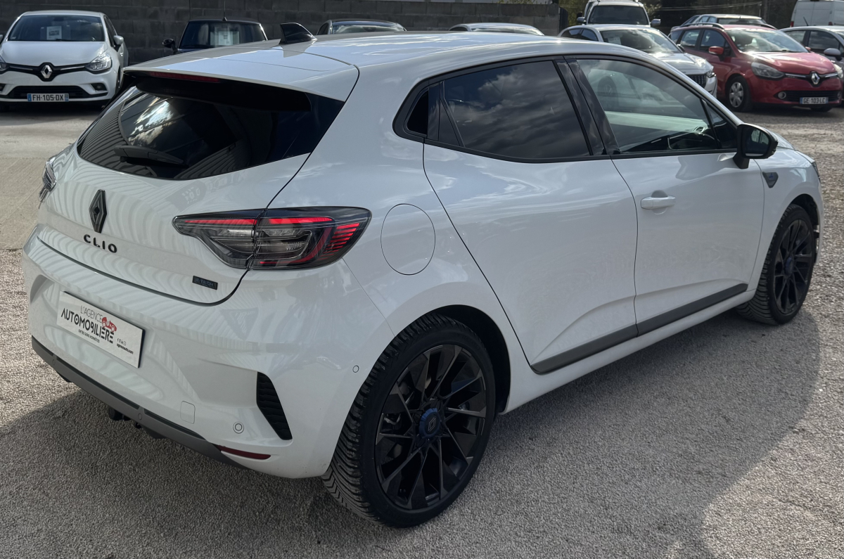 Renault Clio — 9