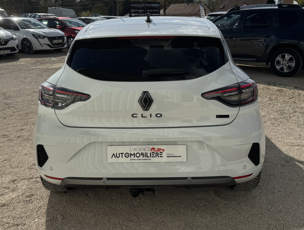 Renault Clio — 7