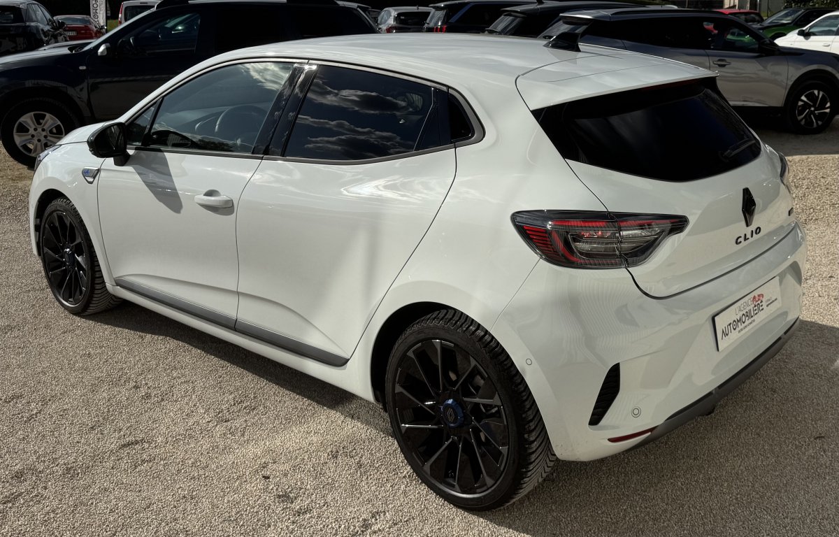 Renault Clio — 6