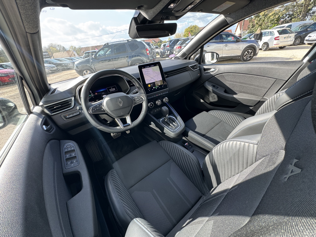Renault Clio — 12