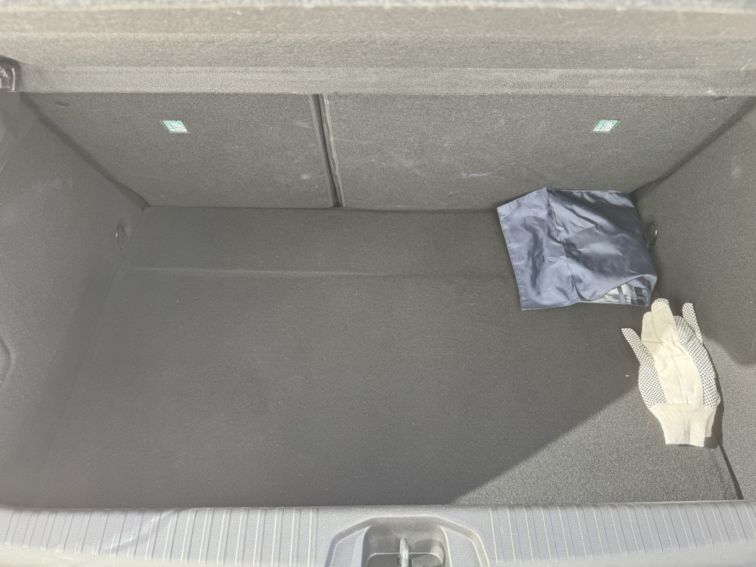 Renault Clio — 23
