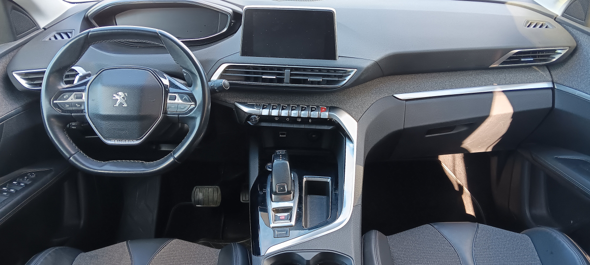 Peugeot 3008 — 8