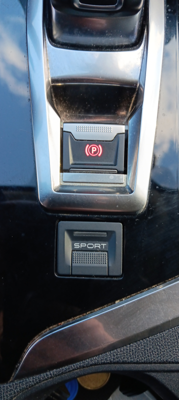 Peugeot 3008 — 17