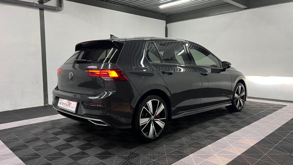 Volkswagen GOLF VIII — 4
