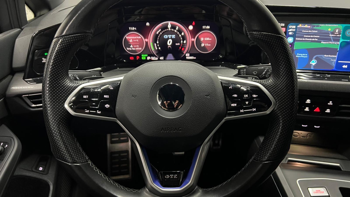 Volkswagen GOLF VIII — 18