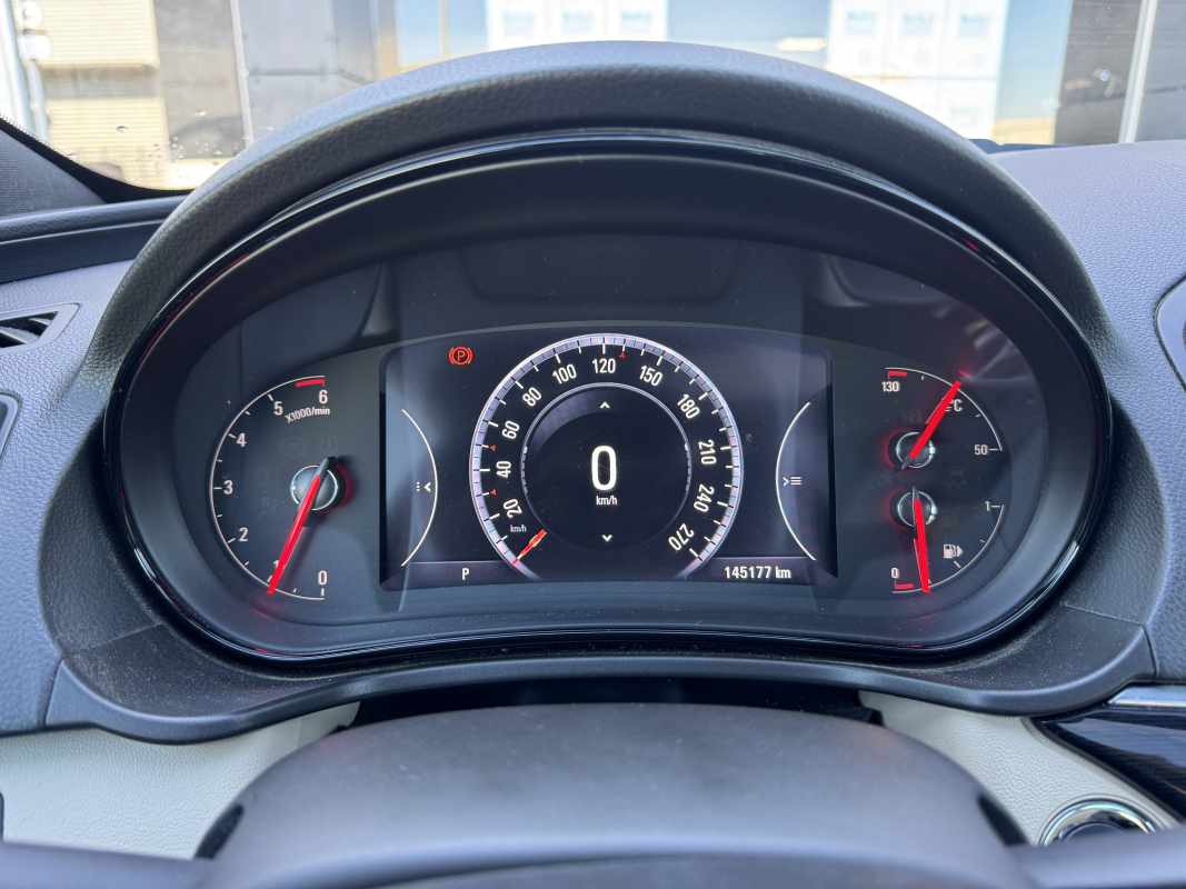 Opel Insignia — 14