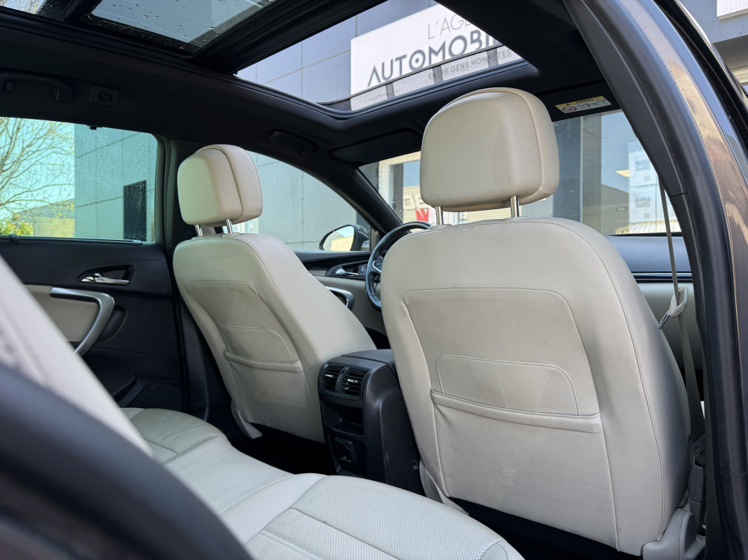 Opel Insignia — 25