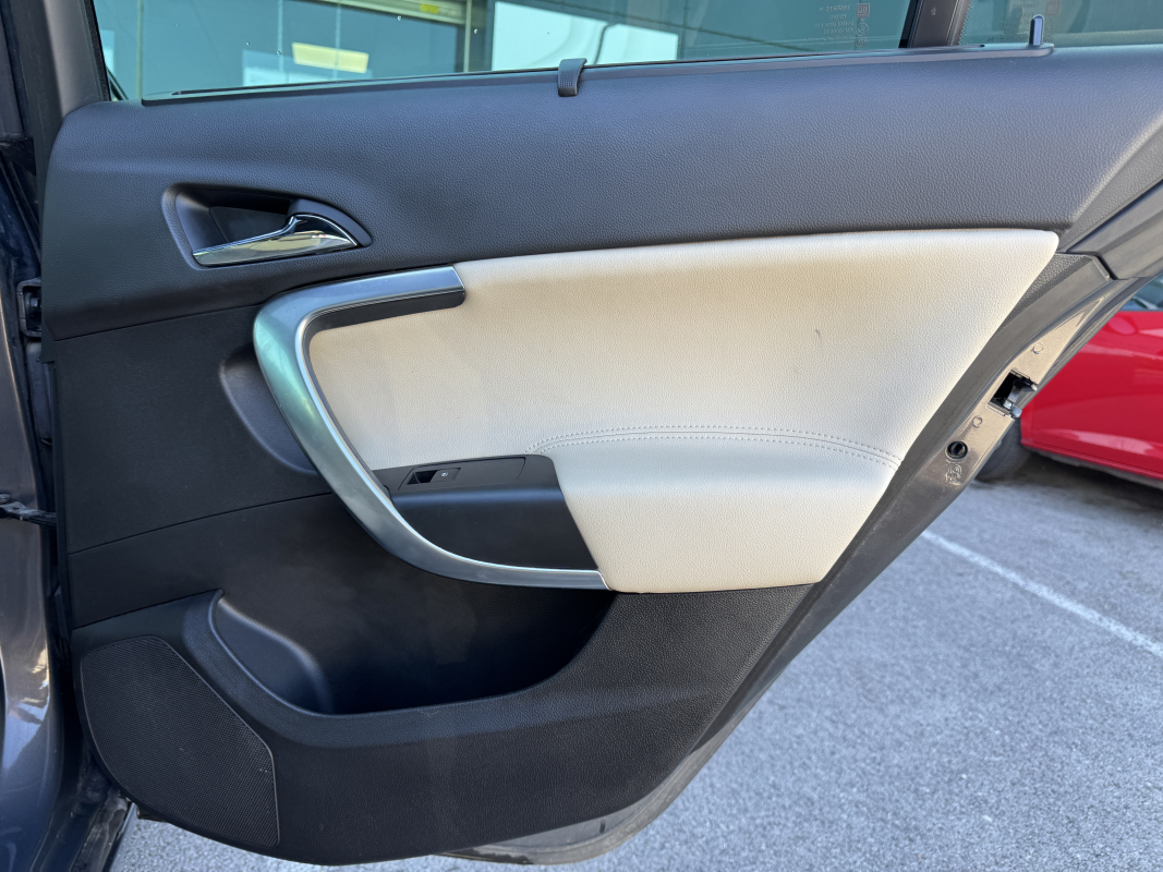 Opel Insignia — 24
