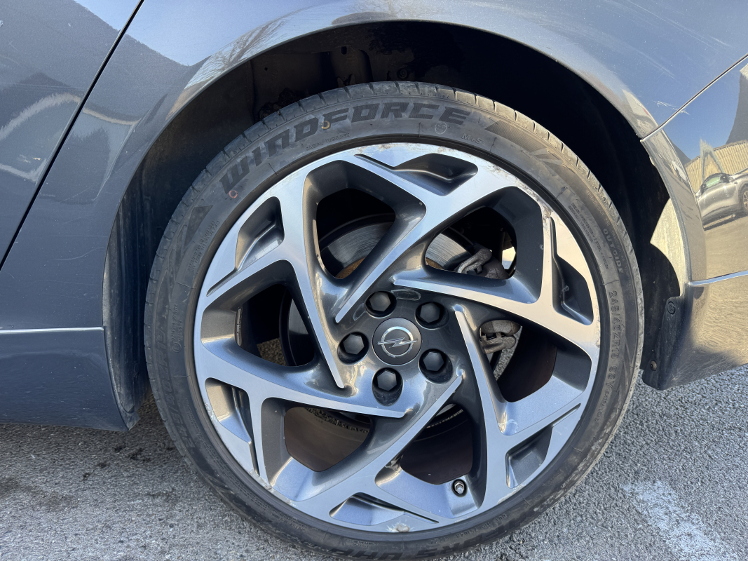 Opel Insignia — 32