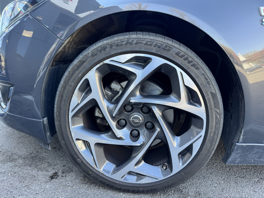 Opel Insignia — 33
