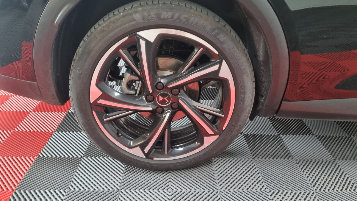 DS DS7 CROSSBACK — 36