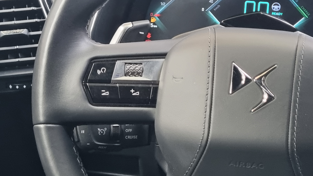 DS DS7 CROSSBACK — 31