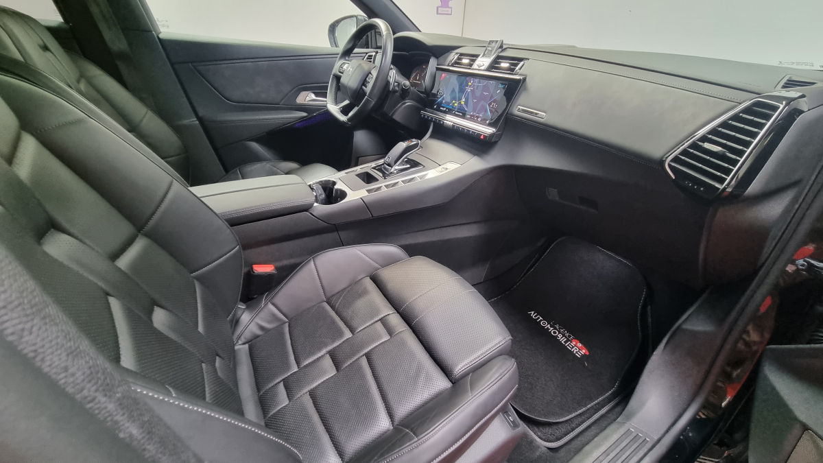DS DS7 CROSSBACK — 16
