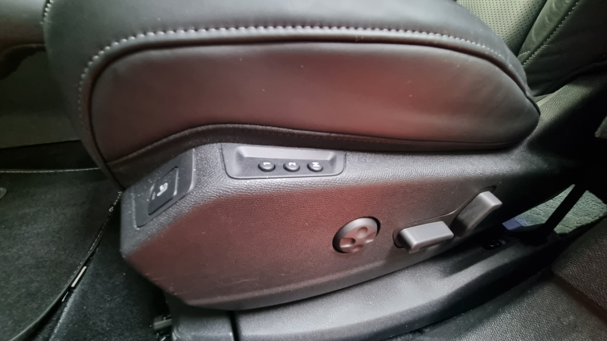 DS DS7 CROSSBACK — 29