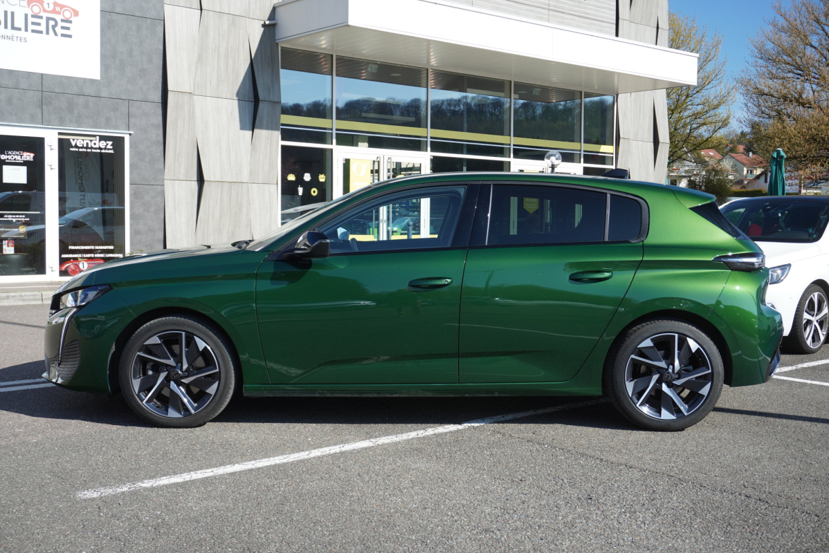 Peugeot 308 — 8