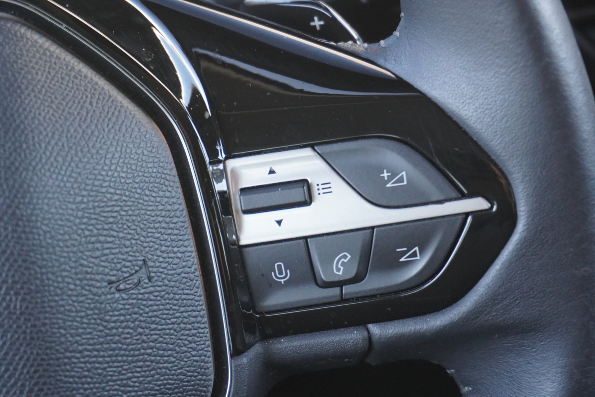 Peugeot 308 — 22