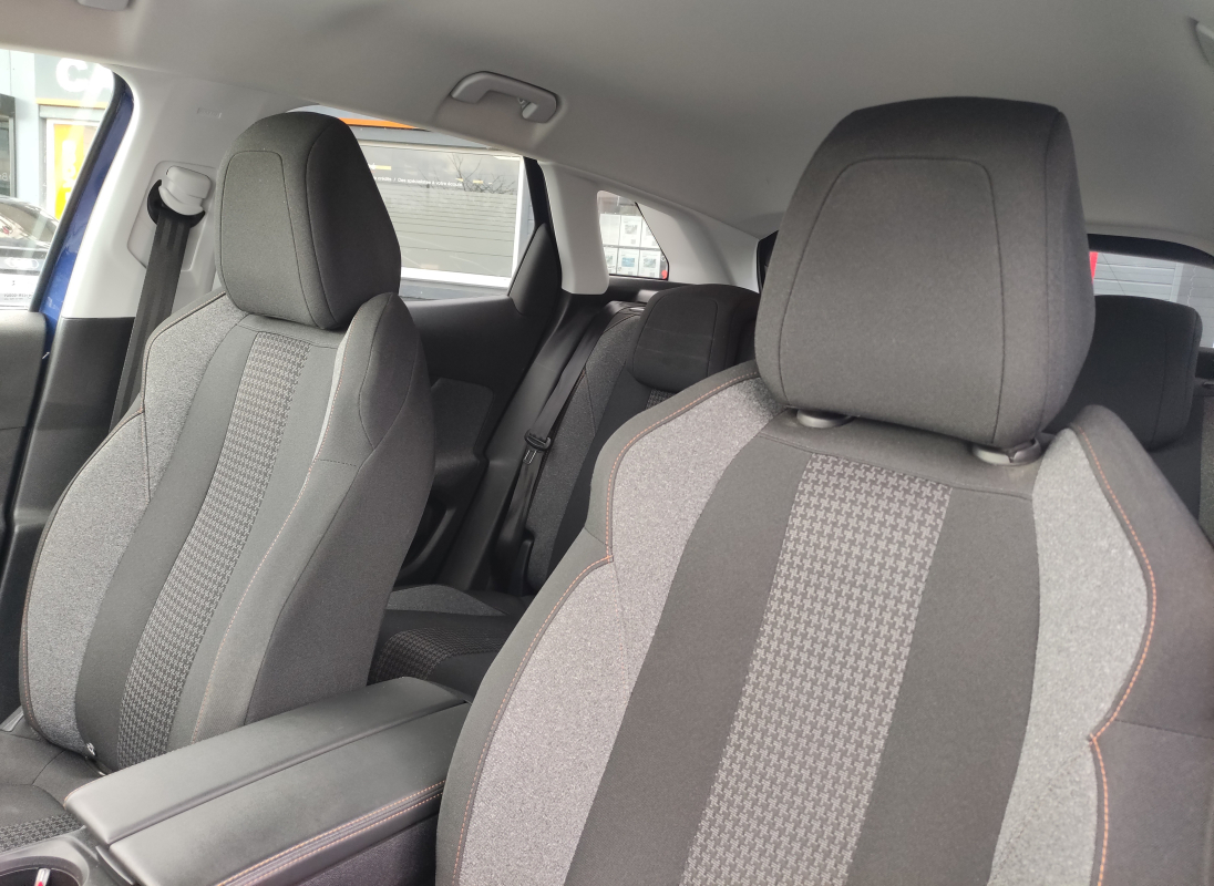 Peugeot 3008 — 25