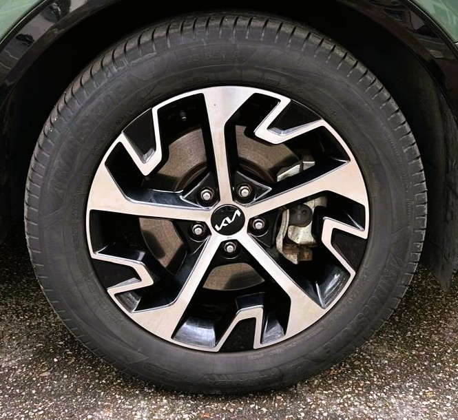 Kia Sportage — 33