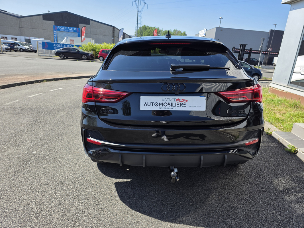 Audi Q3 — 7