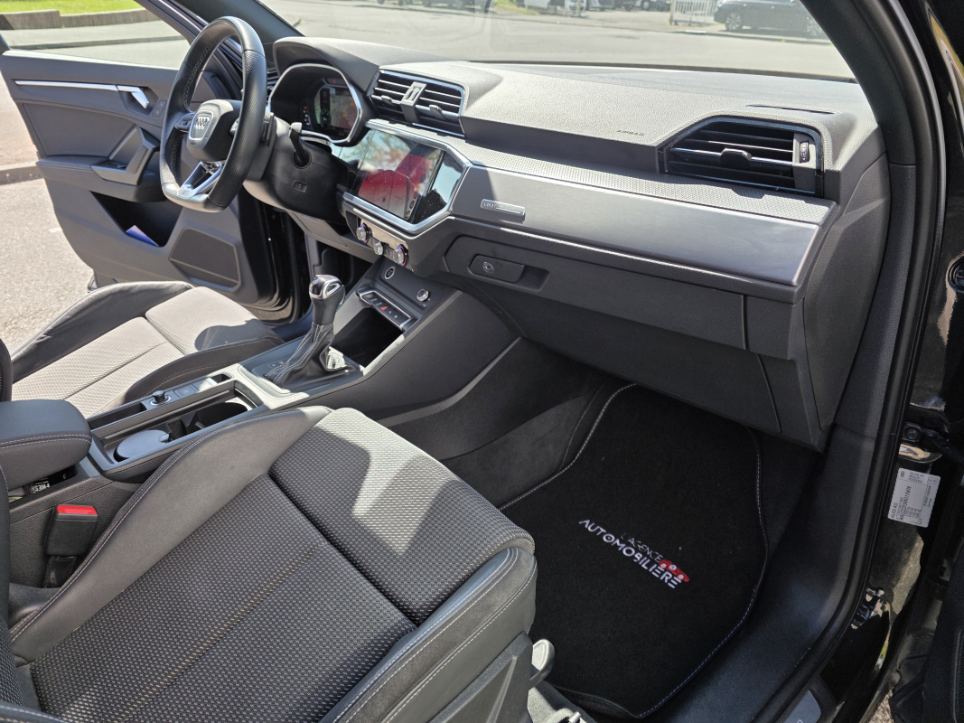 Audi Q3 — 13