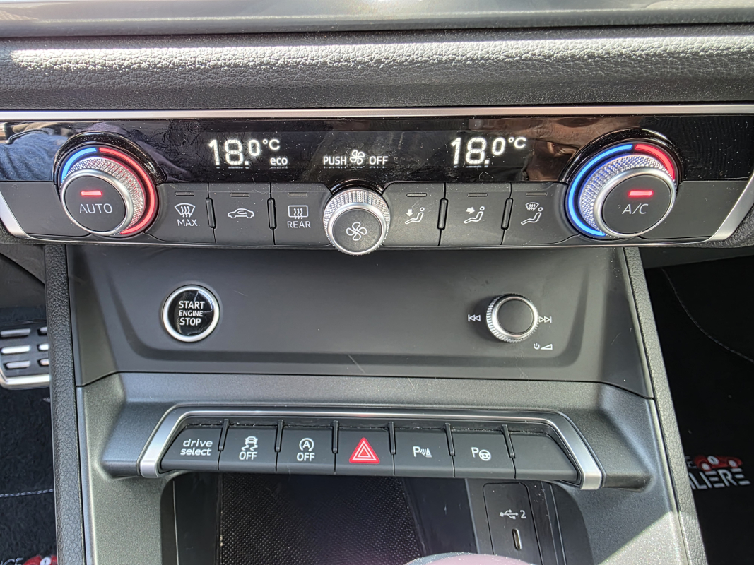 Audi Q3 — 21