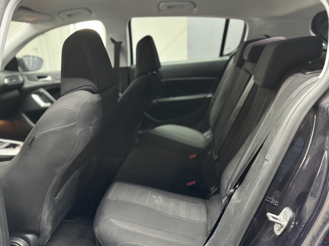 Peugeot 308 — 12
