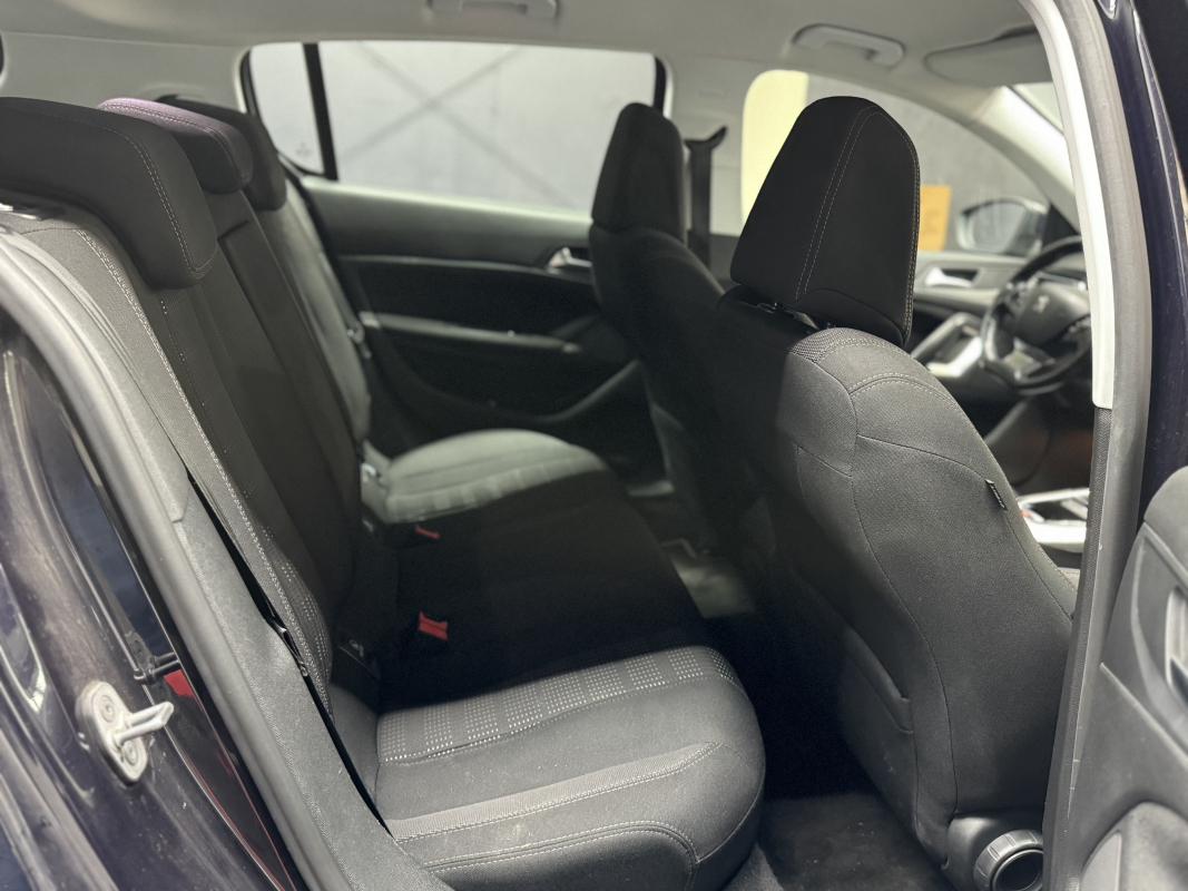 Peugeot 308 — 13
