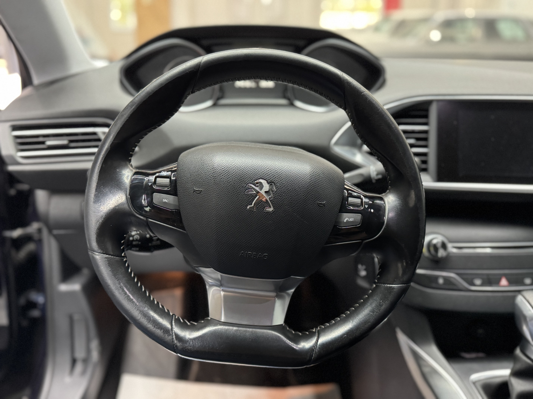Peugeot 308 — 14