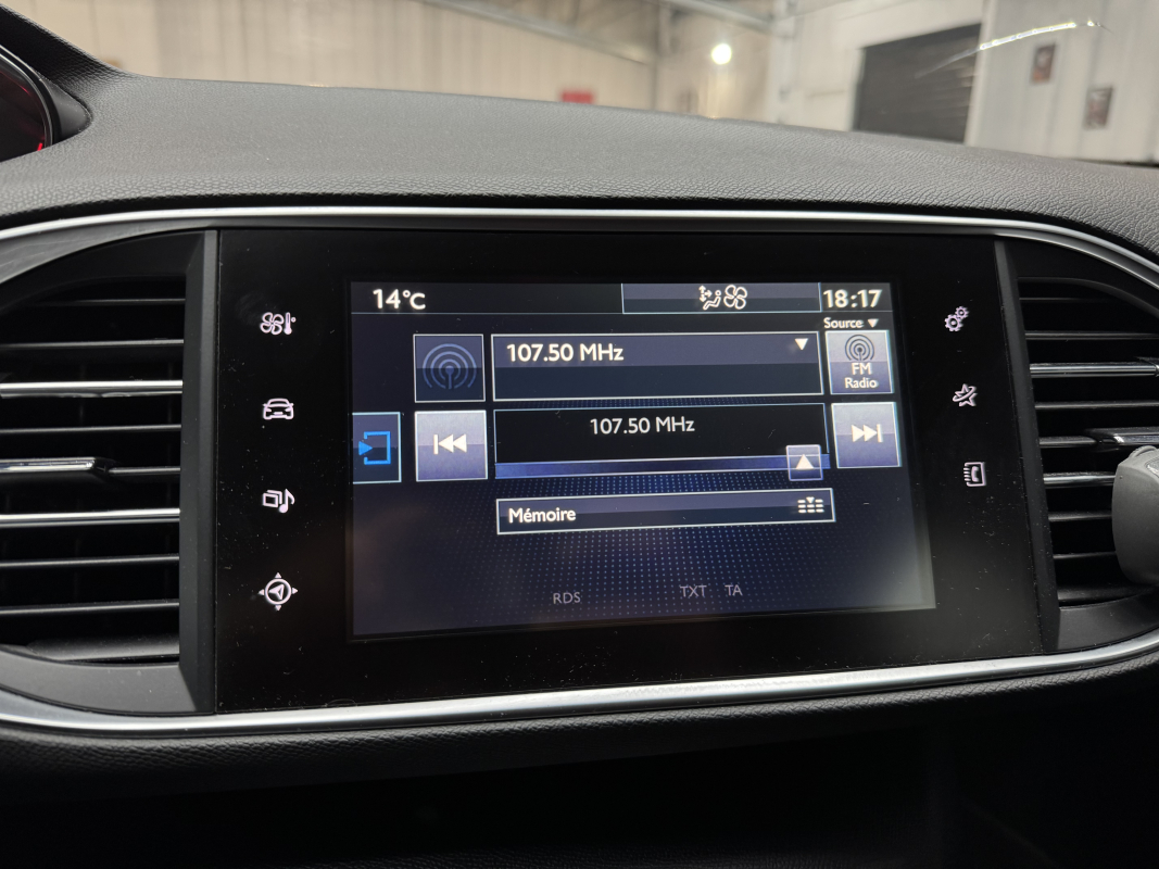 Peugeot 308 — 16