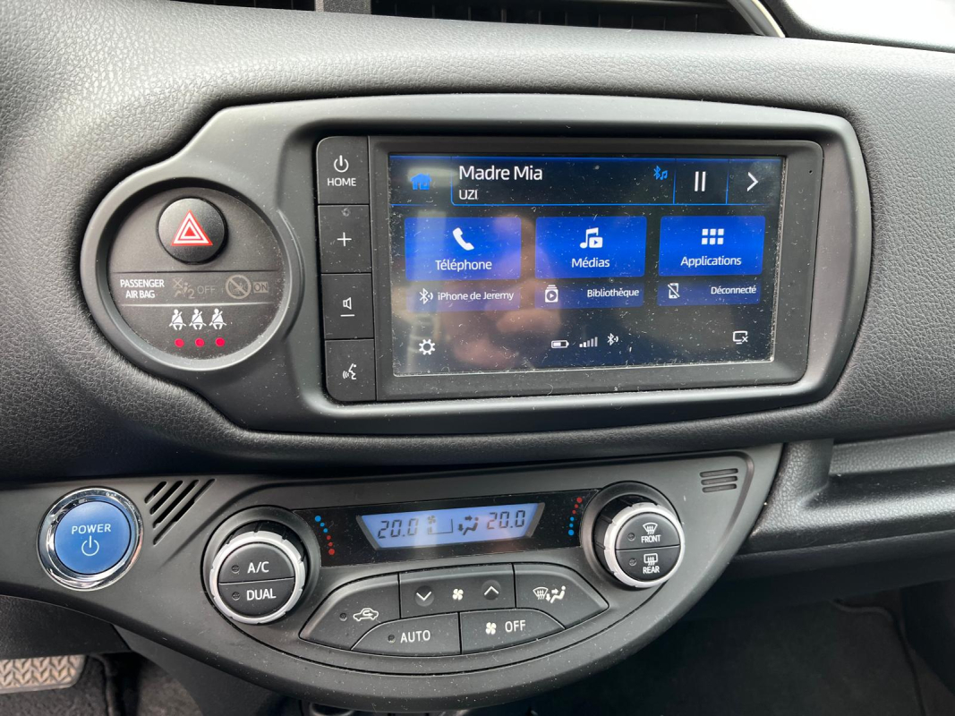 Toyota Yaris — 16