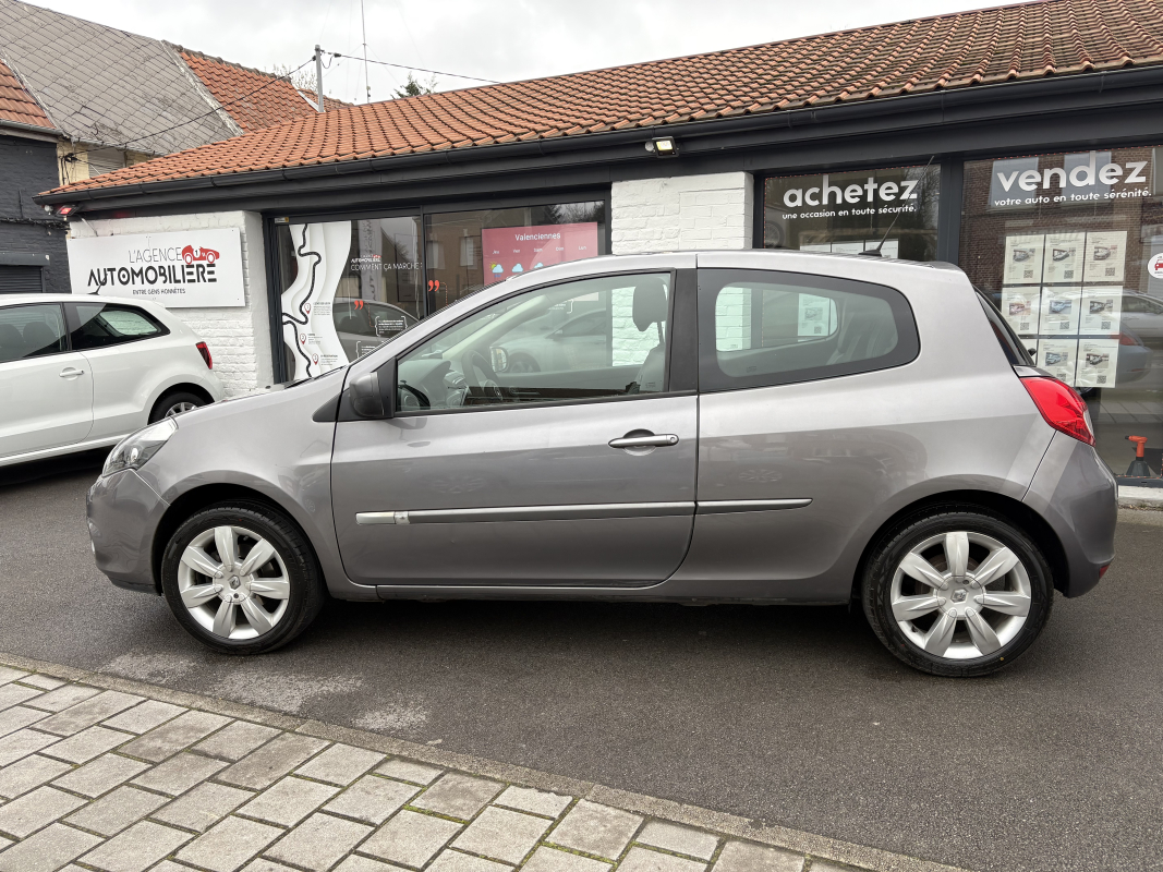 Renault Clio — 2