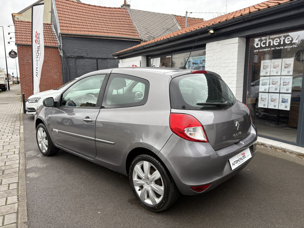 Renault Clio — 3