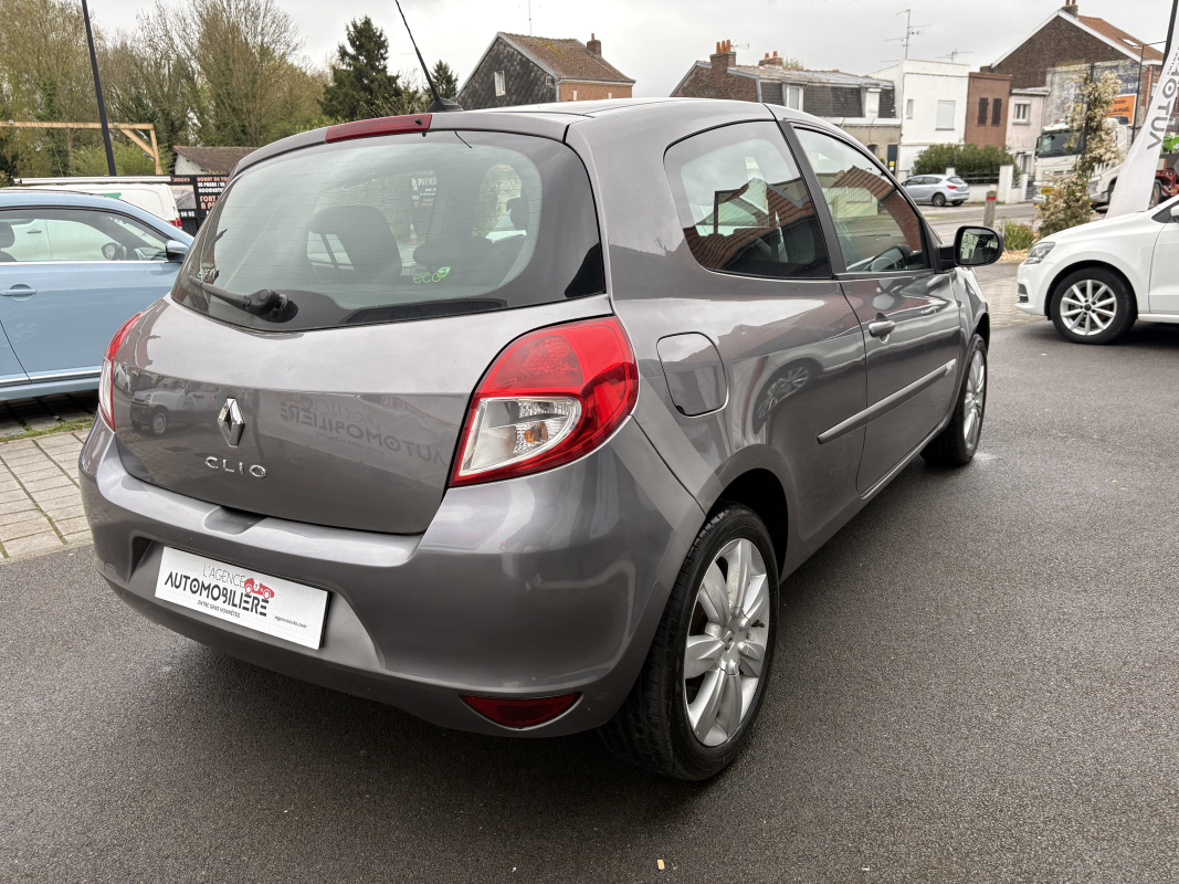 Renault Clio — 5
