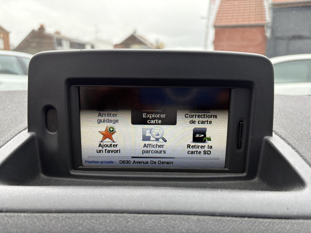 Renault Clio — 24