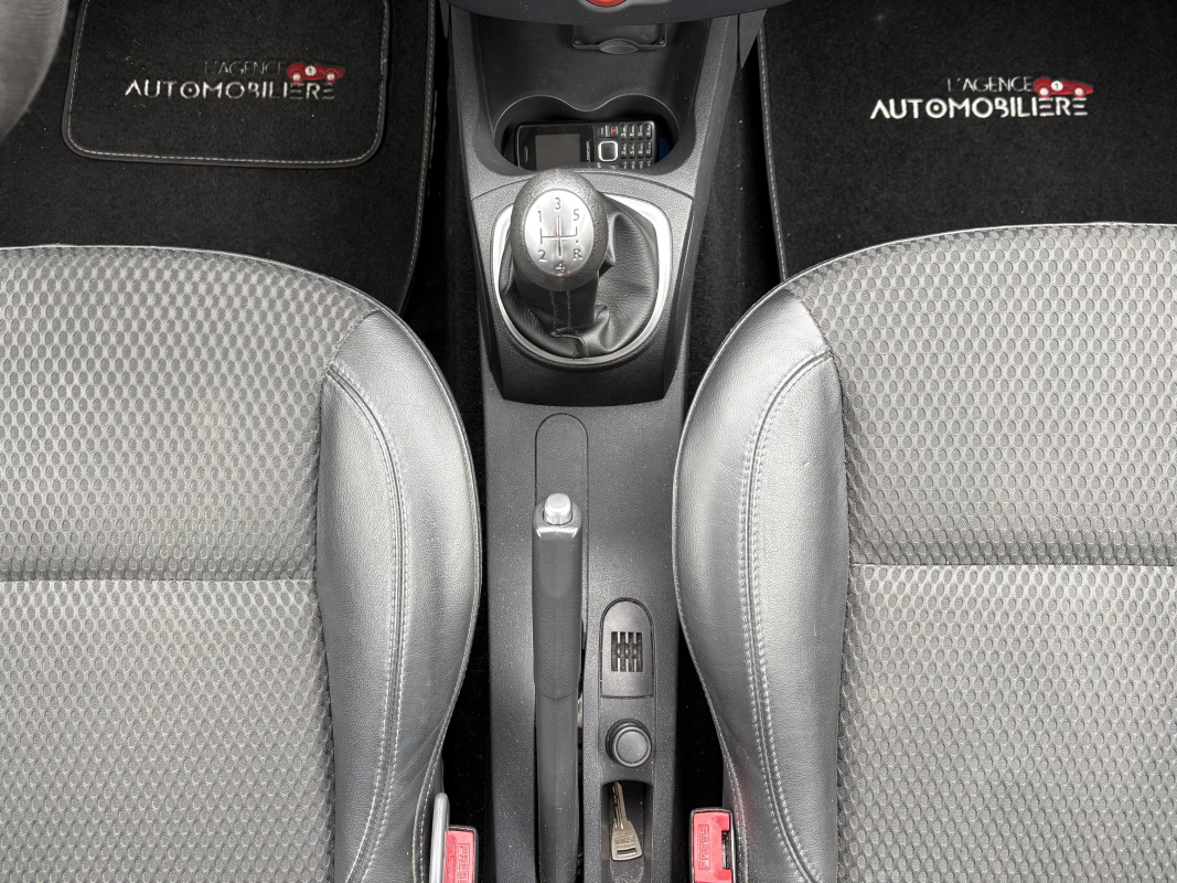 Renault Clio — 28