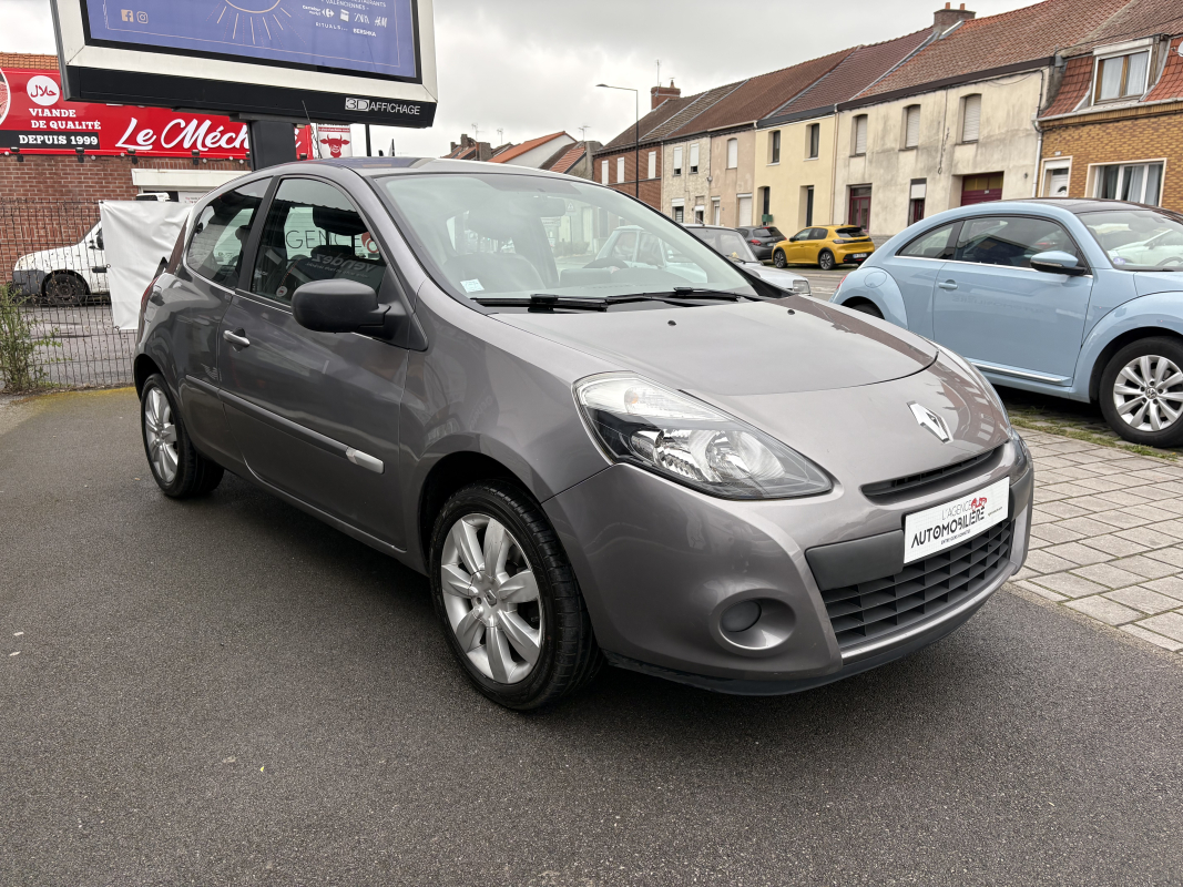 Renault Clio — 7