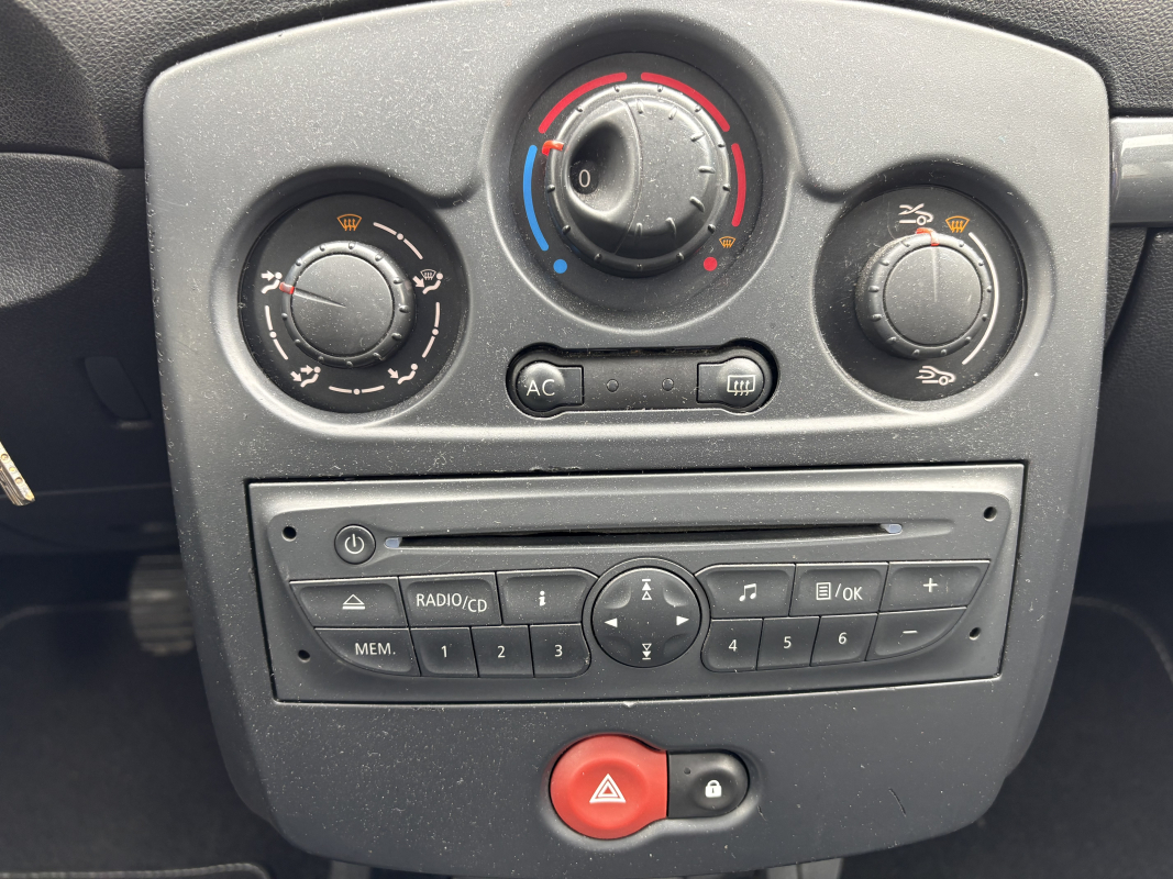 Renault Clio — 27