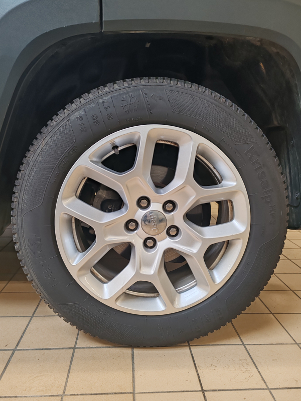 Jeep Renegade — 24