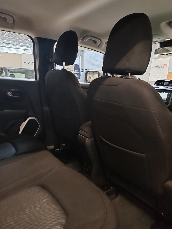 Jeep Renegade — 18